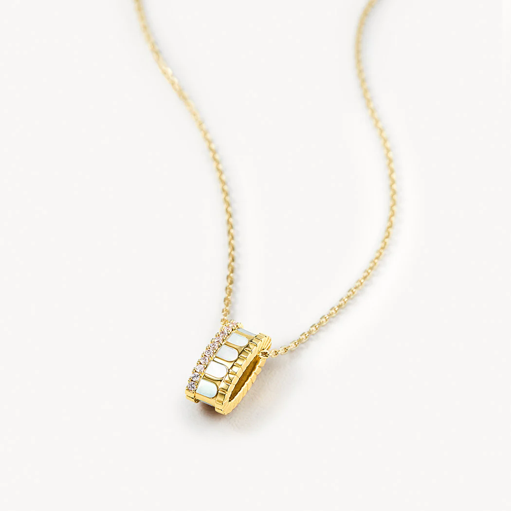 Arch Mother-of-Pearl Necklace - Image 4