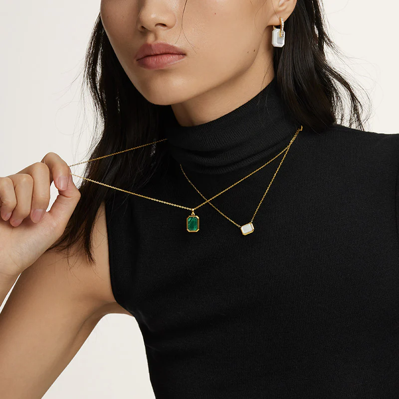 Ms. Lola Malachite Necklace - Image 4