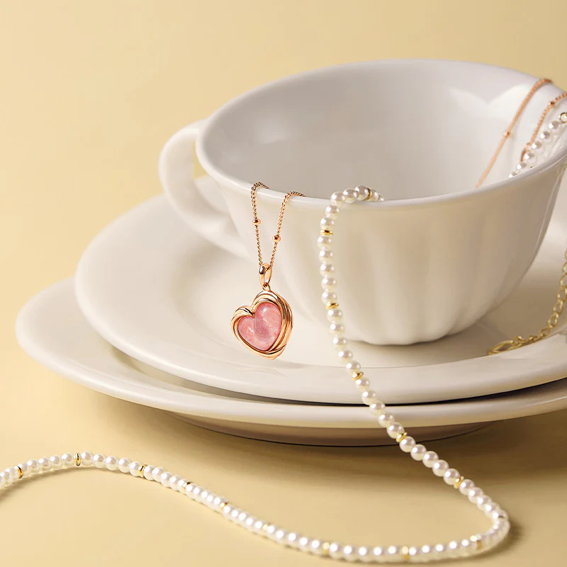 Tea-Time Artificial Pearl Necklace - Image 3